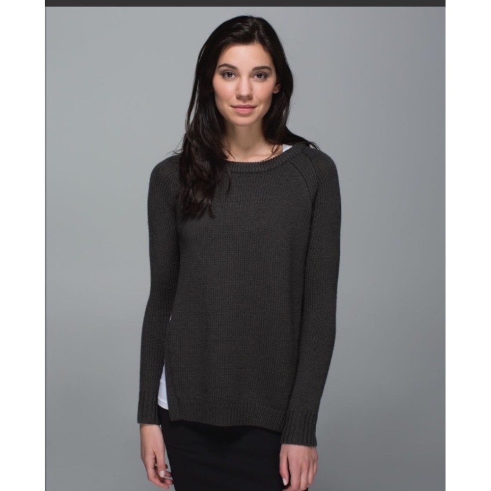 Lululemon Athletica Merino Wool Yin to You Sweater Dark Gray Size 6 Ribbed Slits